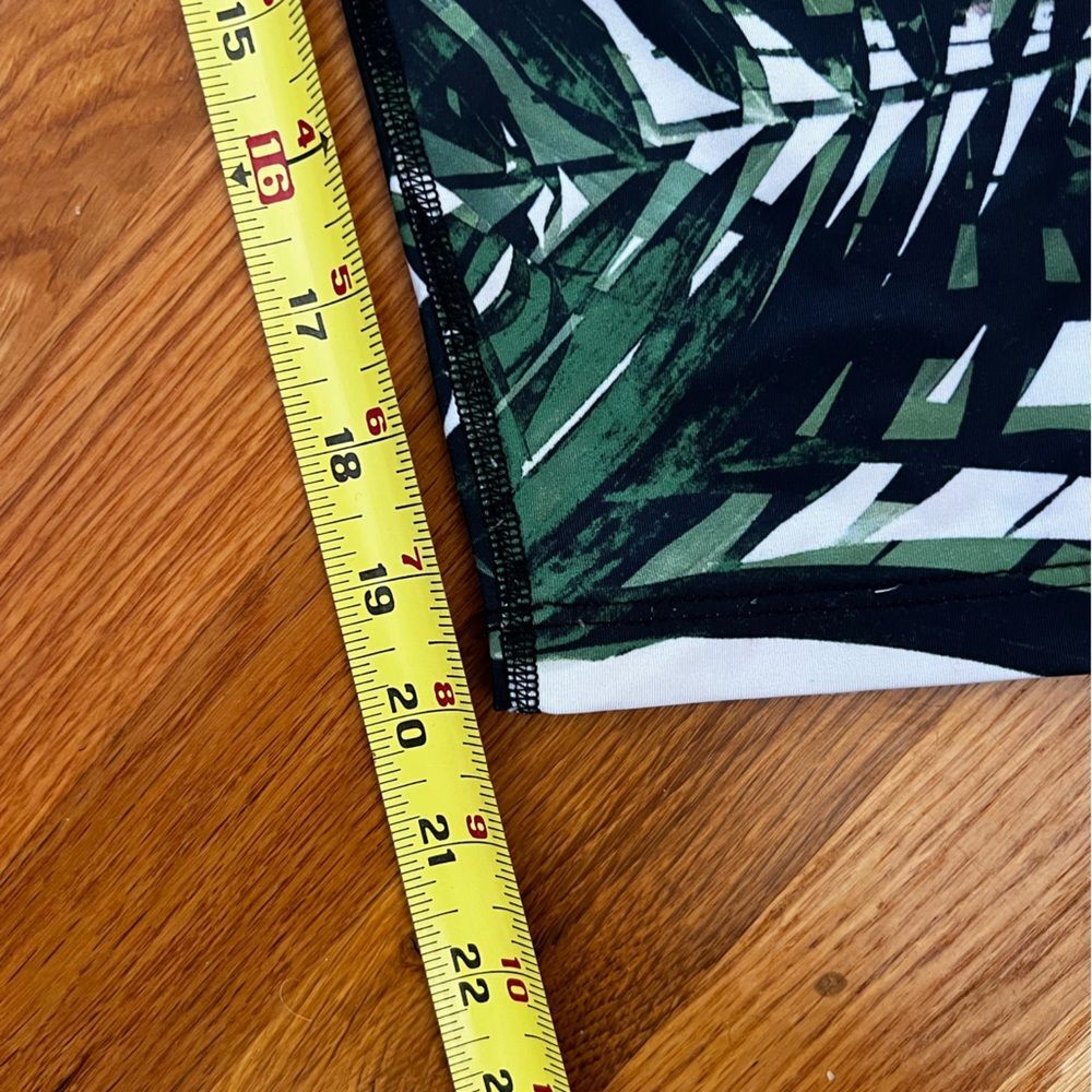 Beyond Yoga Womens Lux Leggings High Waisted Stretch Leaf Print Green Small - Picture 6 of 7